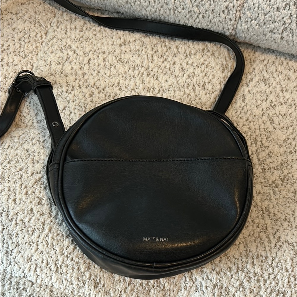 Matt & Nat Black Circular Crossbody Bag